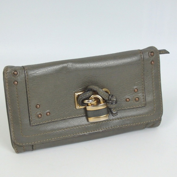 Chloe Handbags - TRADED Chloe Paddington Leather gold lock wallet